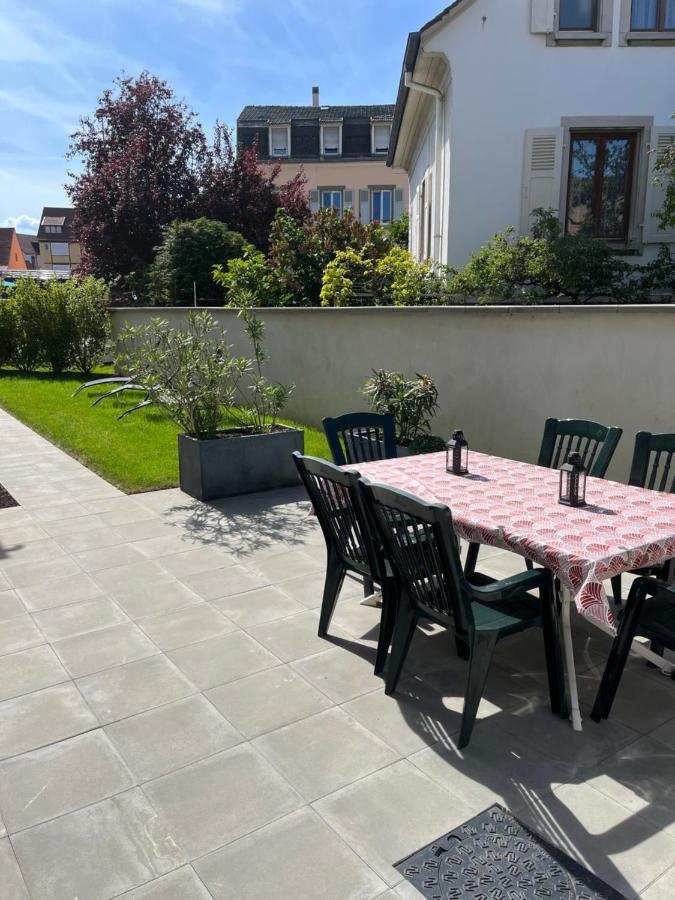 Appartement De Prestige Au Centre Climatise Avec Jardin Prive Colmar Exterior photo